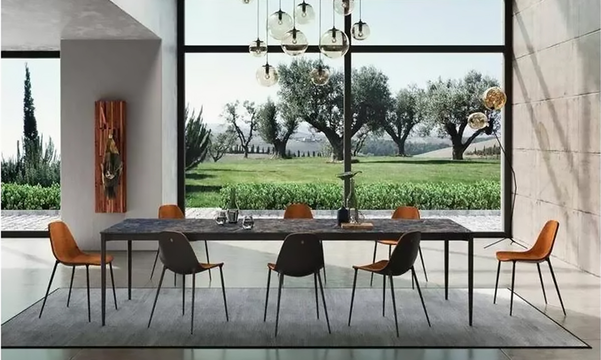 Marguerite Table